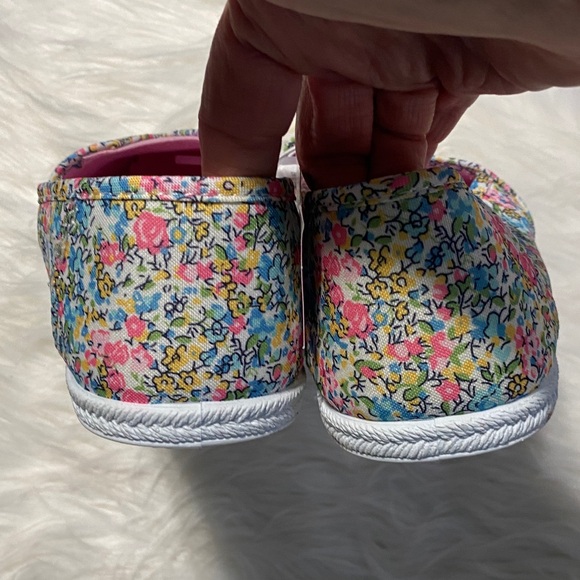 2 for $12 from my closet-Bella Canvas Women's Floral Slip-On Sneakers - Picture 3 of 4